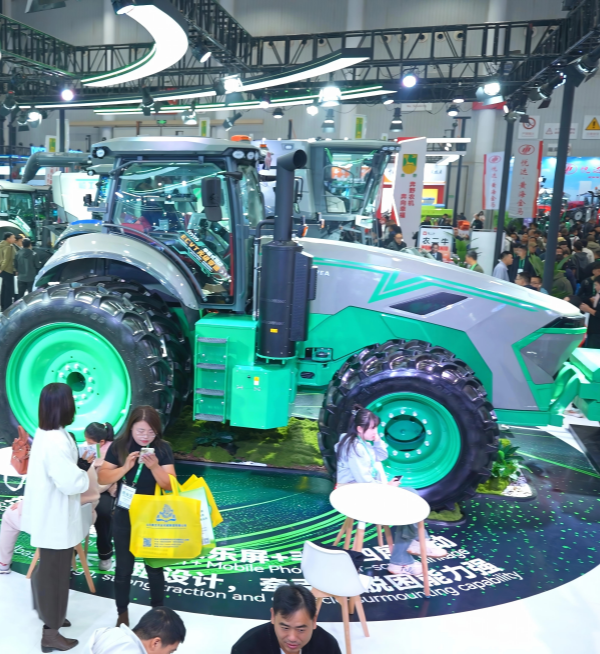 智造新引擎 农机新标杆 ｜ 临工农机新能源全系产品再掀热潮
