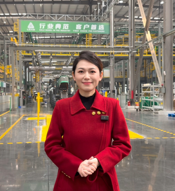 媒体探厂临工农机！共鉴智能农机产业新高度！