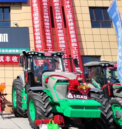 实力铸就信赖！临工农机高端智能产品批量交付！